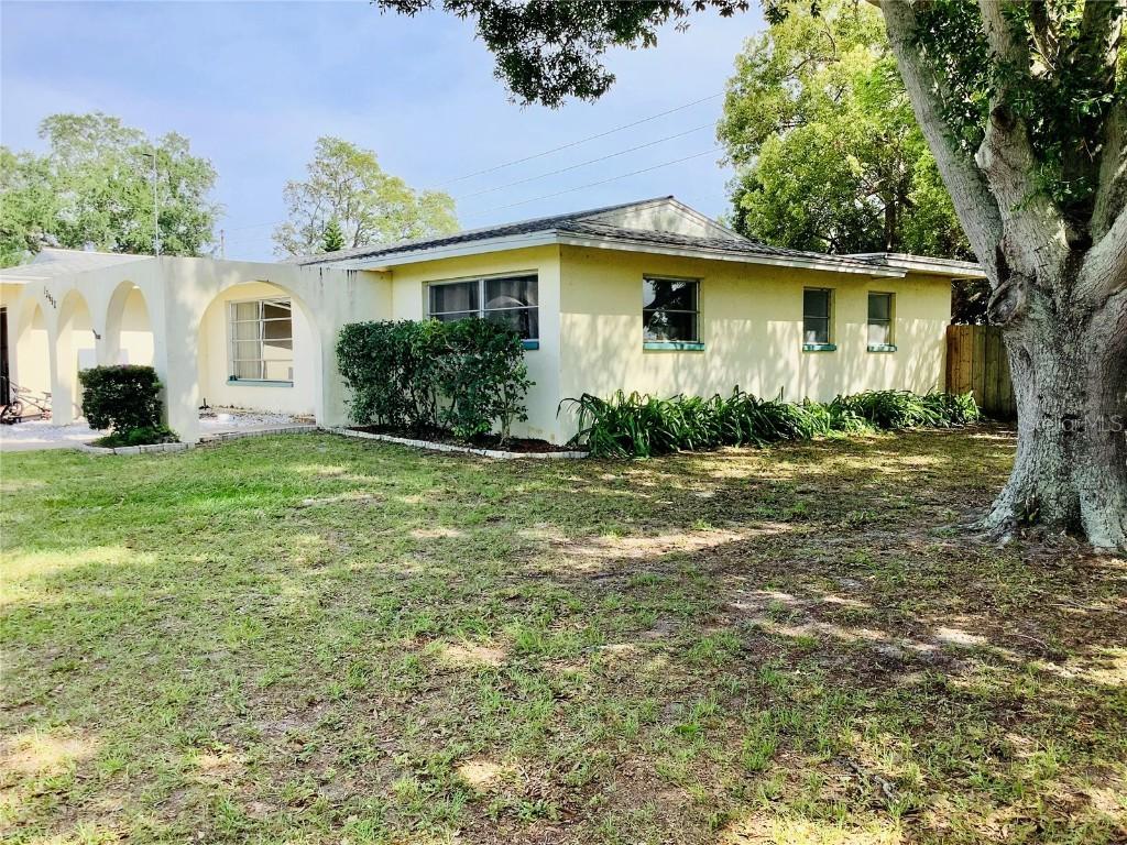 13990 94th Ave., Seminole, FL 33776