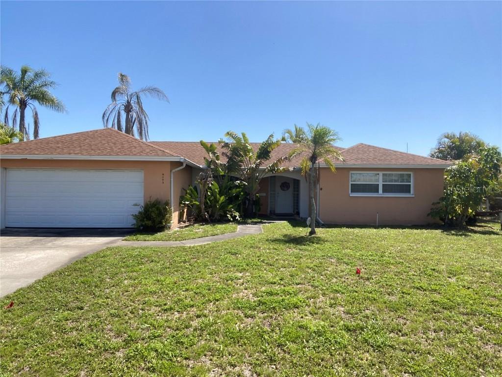 9795 1st St., St Petersburg, FL 33702
