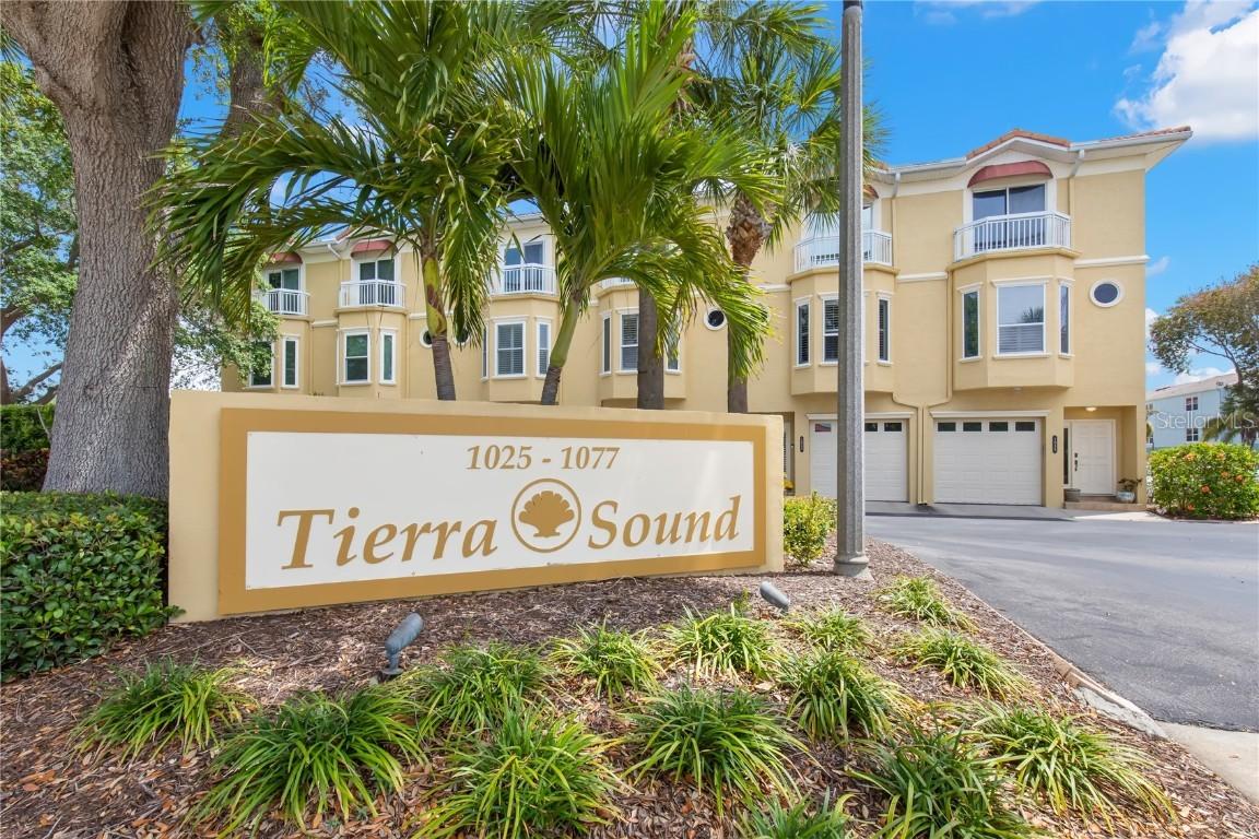 1051 Pinellas Bayway, Tierra Verde, FL 33715