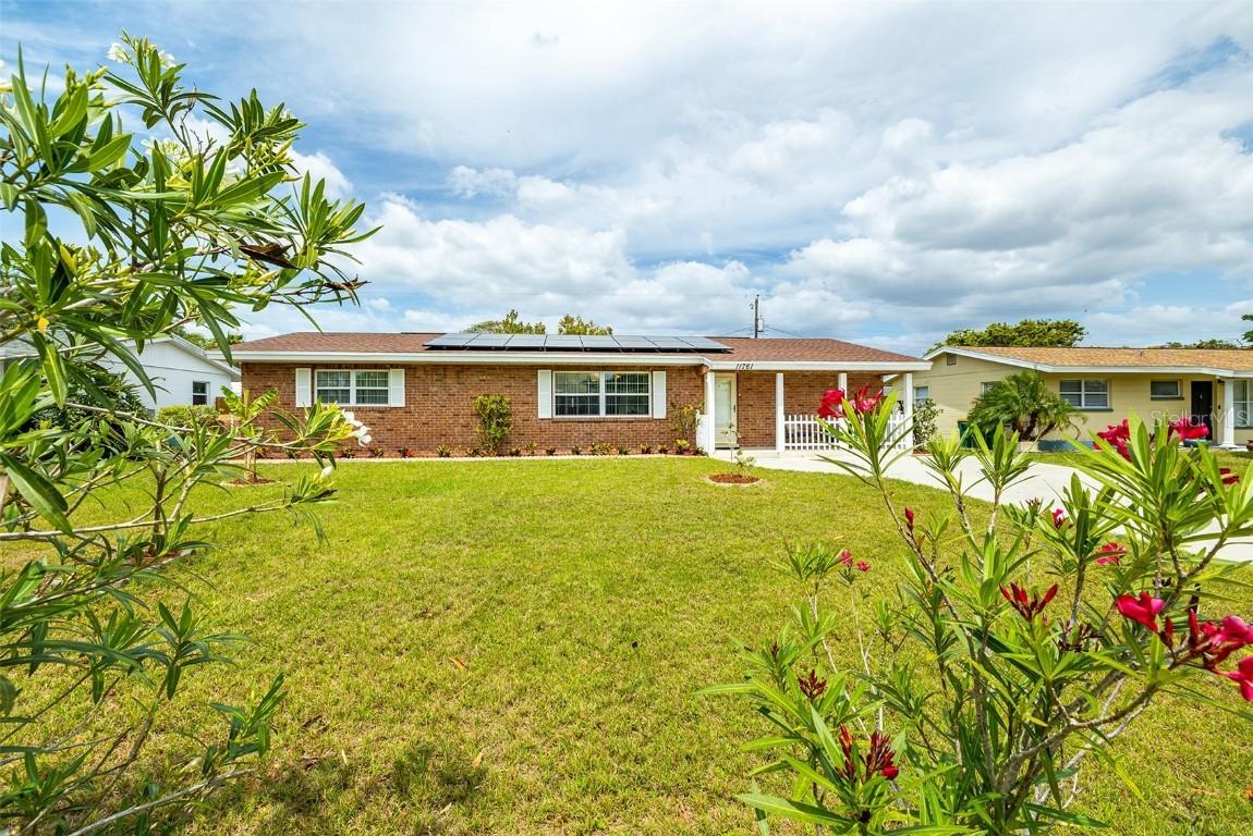 11761 80th Ave., Seminole, FL 33772