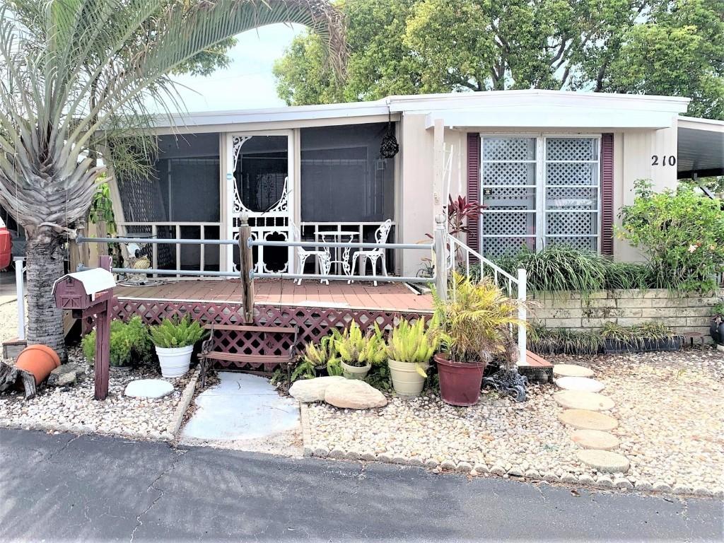 6580 Seminole Blvd. #210, Seminole, FL 33772