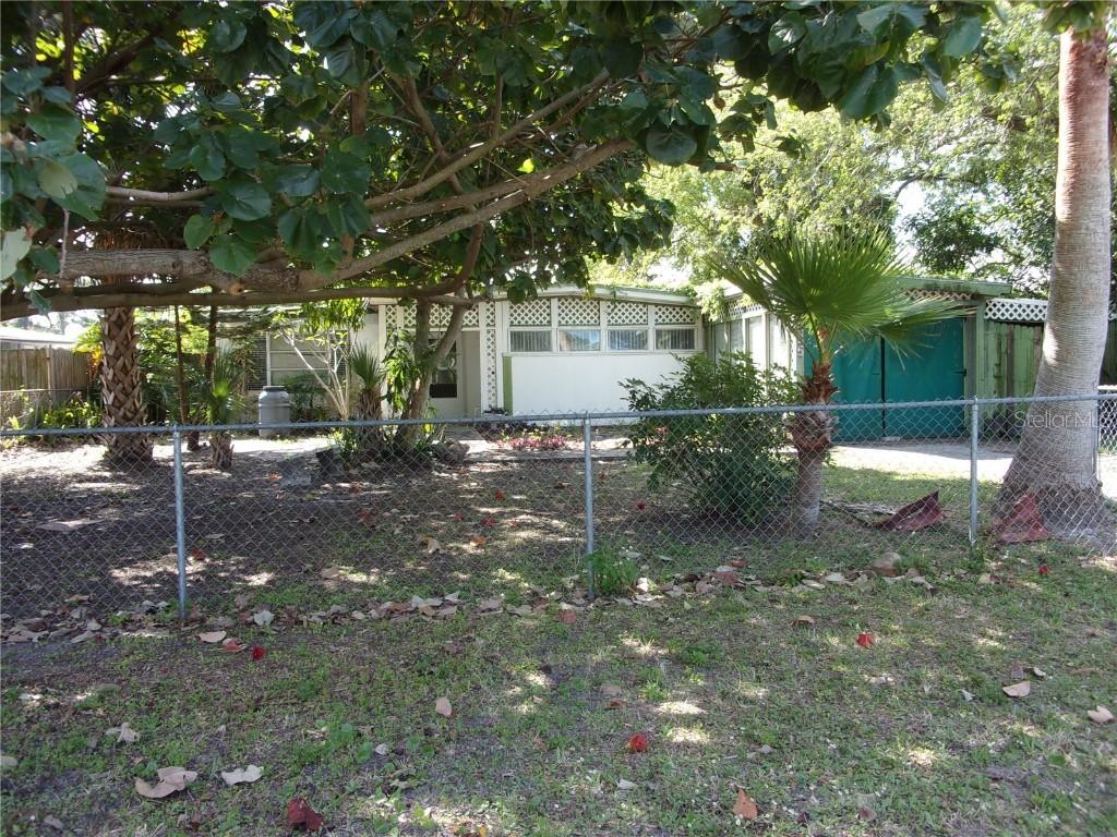 9025 Suncrest Blvd., Largo, FL 33777