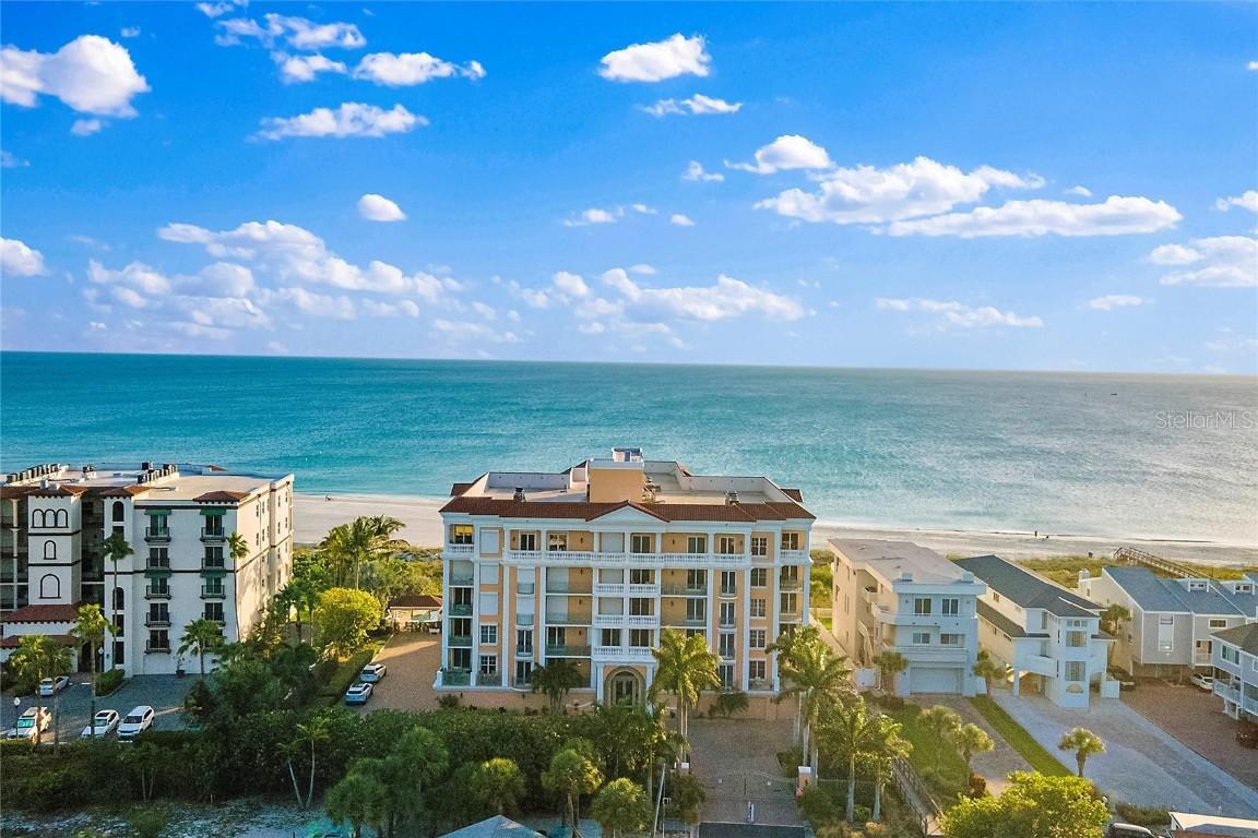 12200 1st St. #203, Treasure Island, FL 33706