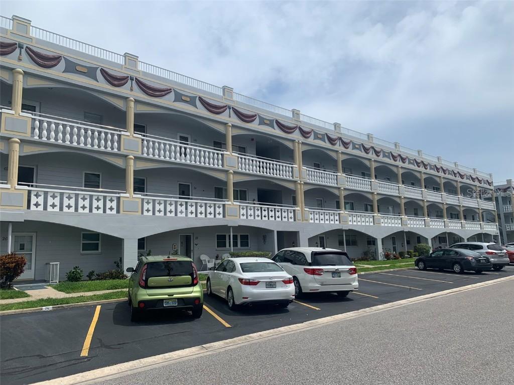 2410 Franciscan Dr. #100, Clearwater, FL 33763