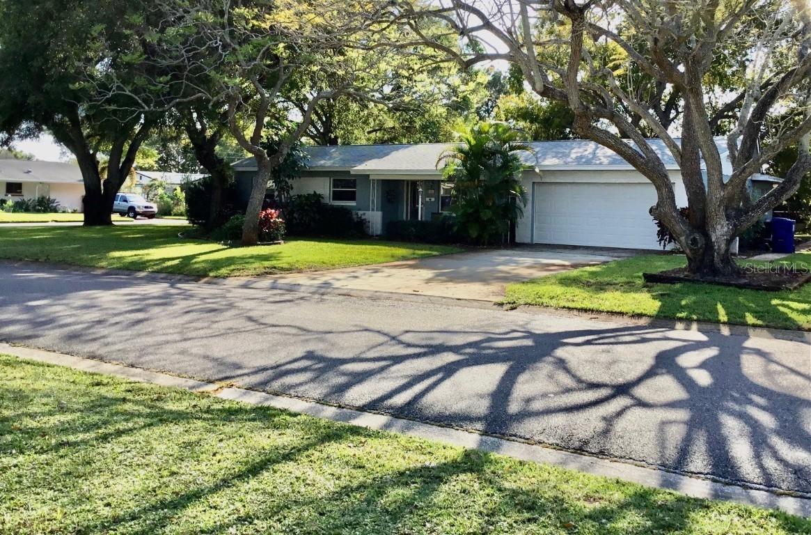 2100 Winchester Rd., St Petersburg, FL 33710