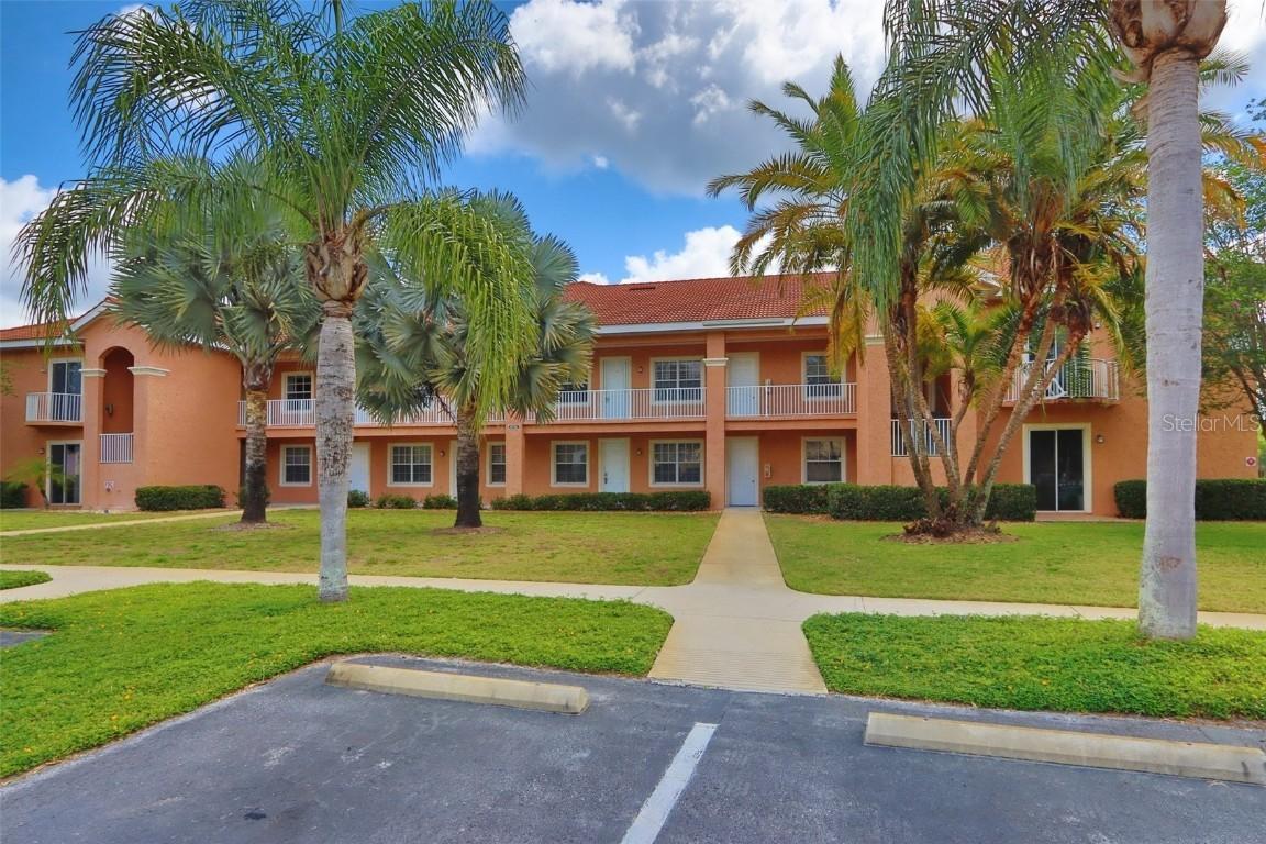 6750 Dali Ave. #205, Land O Lakes, FL 34637