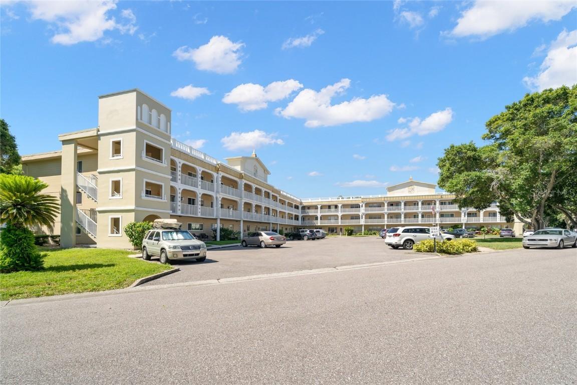 2321 Ecuadorian Way #11, Clearwater, FL 33763