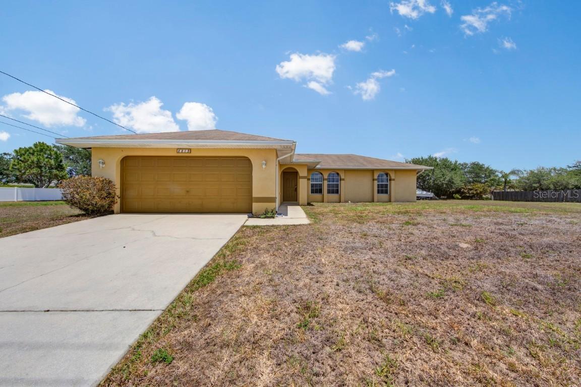 2215 NE 15th St., Cape Coral, FL 33909