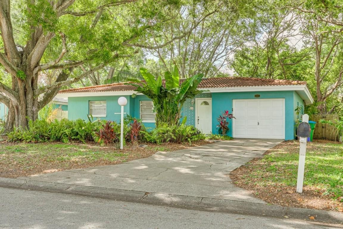 2047 Indigo Dr., Clearwater, FL 33763