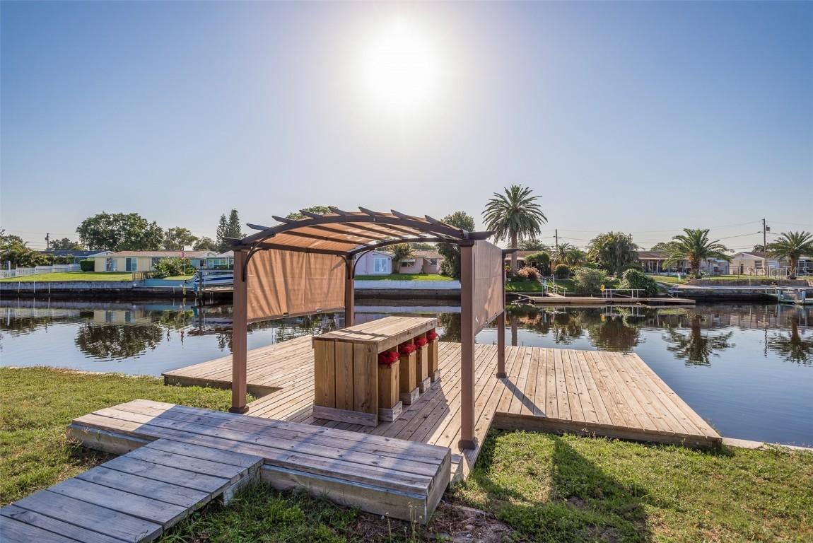 1318 Linstock Dr., Holiday, FL 34690