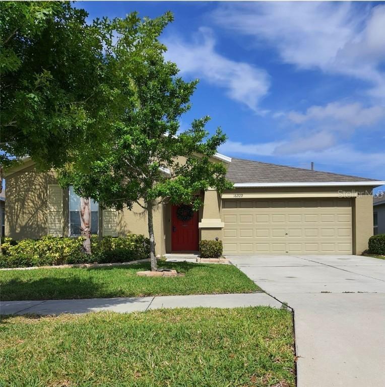 16929 Peaceful Valley Dr., Wimauma, FL 33598