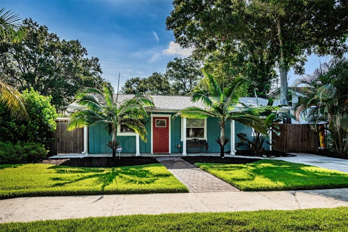 2618 Quincy St., Gulfport, FL 33711