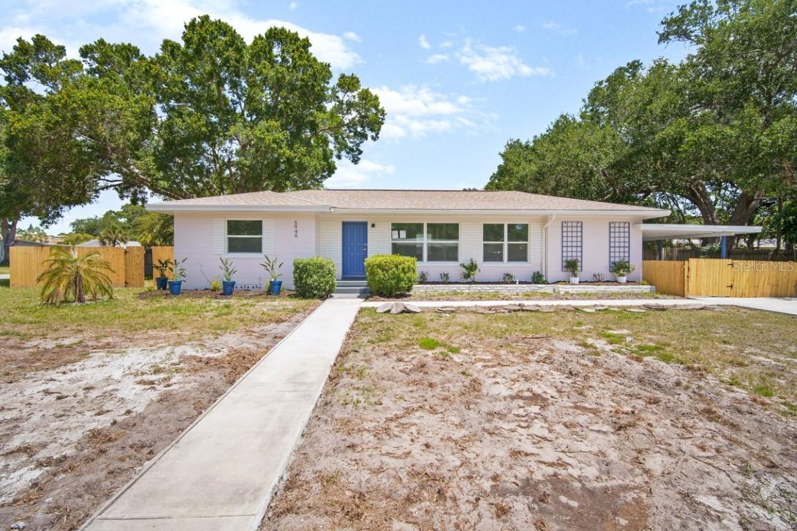 5949 17th Ave., Gulfport, FL 33707