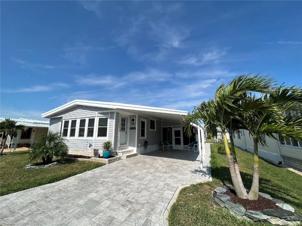 2038 Maui Dr., Holiday, FL 34691