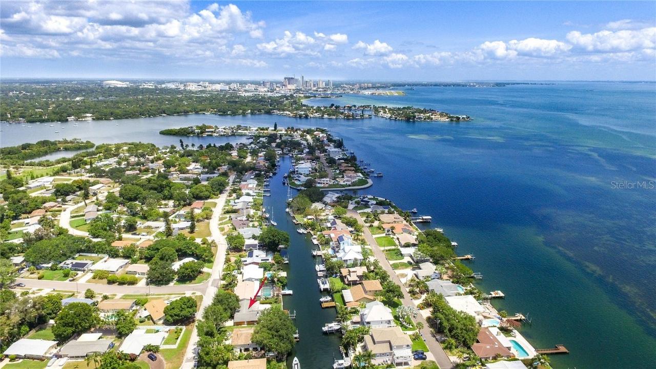 3850 Beach Dr., St Petersburg, FL 33705