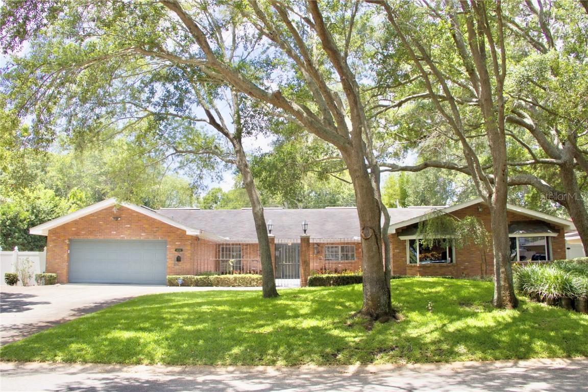 8228 132nd St., Seminole, FL 33776