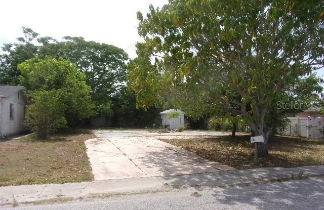 1525 Dartmouth Dr., Holiday, FL 34691
