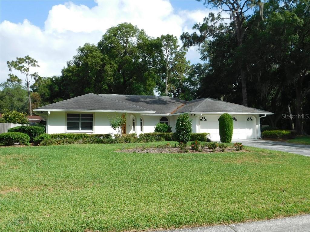 1907 Poplar Ct., Plant City, FL 33563