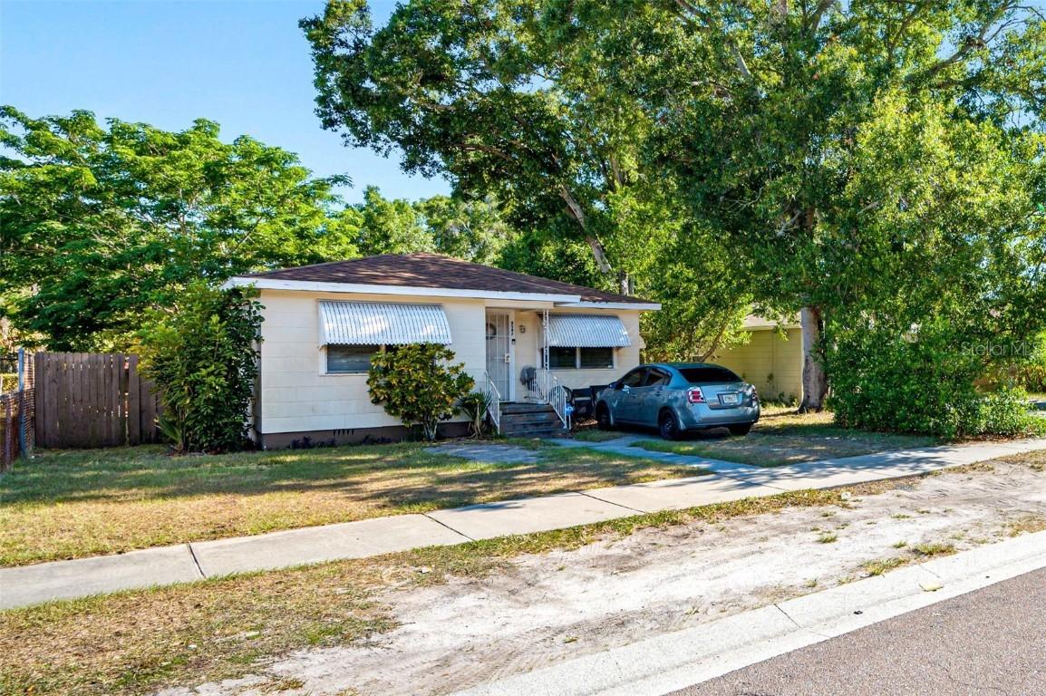 4542 20th Ave., St Petersburg, FL 33711