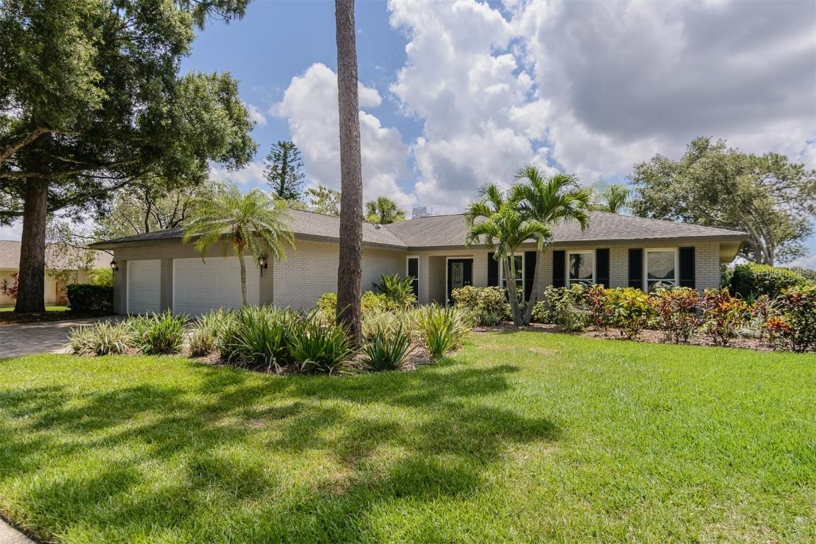 3325 Hyde Park Dr., Clearwater, FL 33761