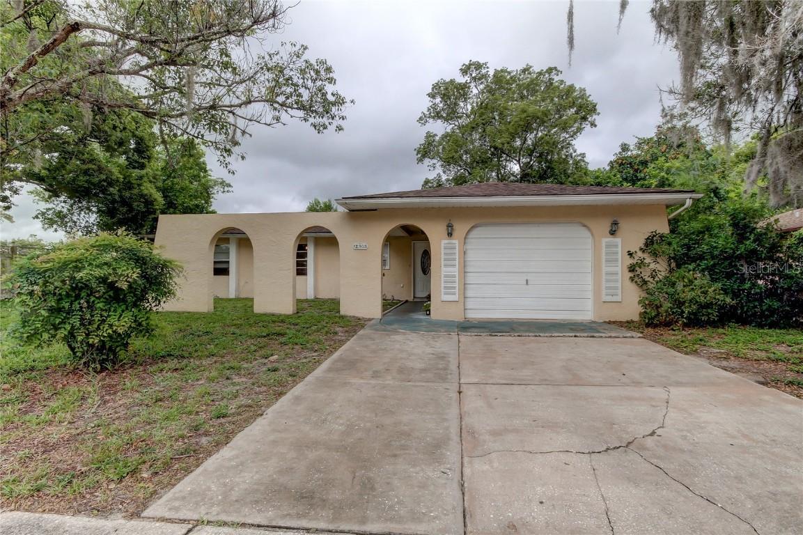 12903 Lake Tree Ln., Hudson, FL 34669