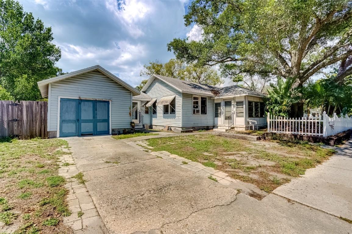 5501 15th Ave., Gulfport, FL 33707