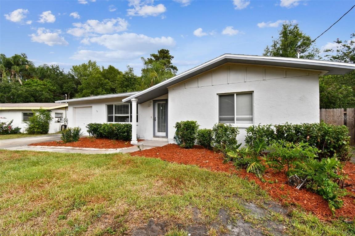 2237 Manor Ct., Clearwater, FL 33763