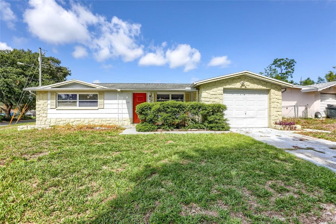 1619 Debonair Dr., Holiday, FL 34690
