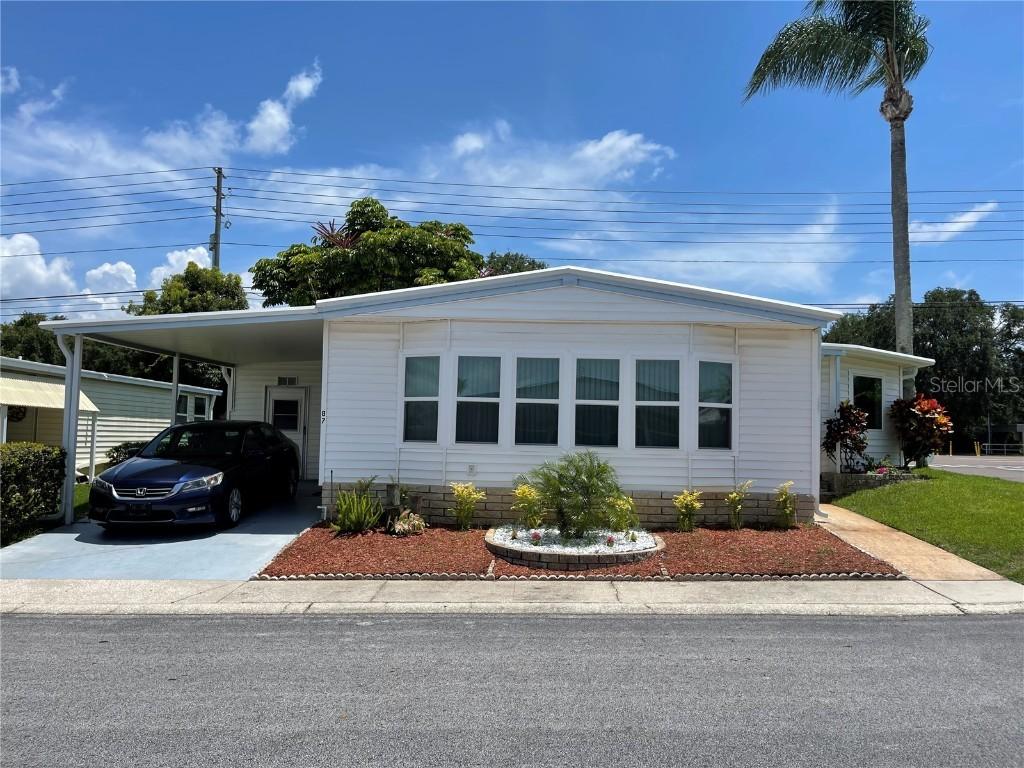 87 Red Oak Dr., Palm Harbor, FL 34684