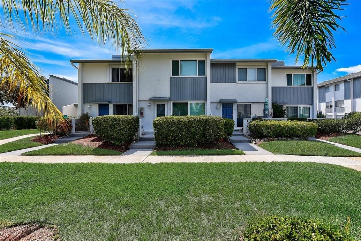 14800 Walsingham Rd. #304, Largo, FL 33774