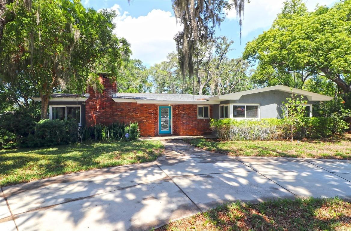 800 Woodside Ave., Clearwater, FL 33756
