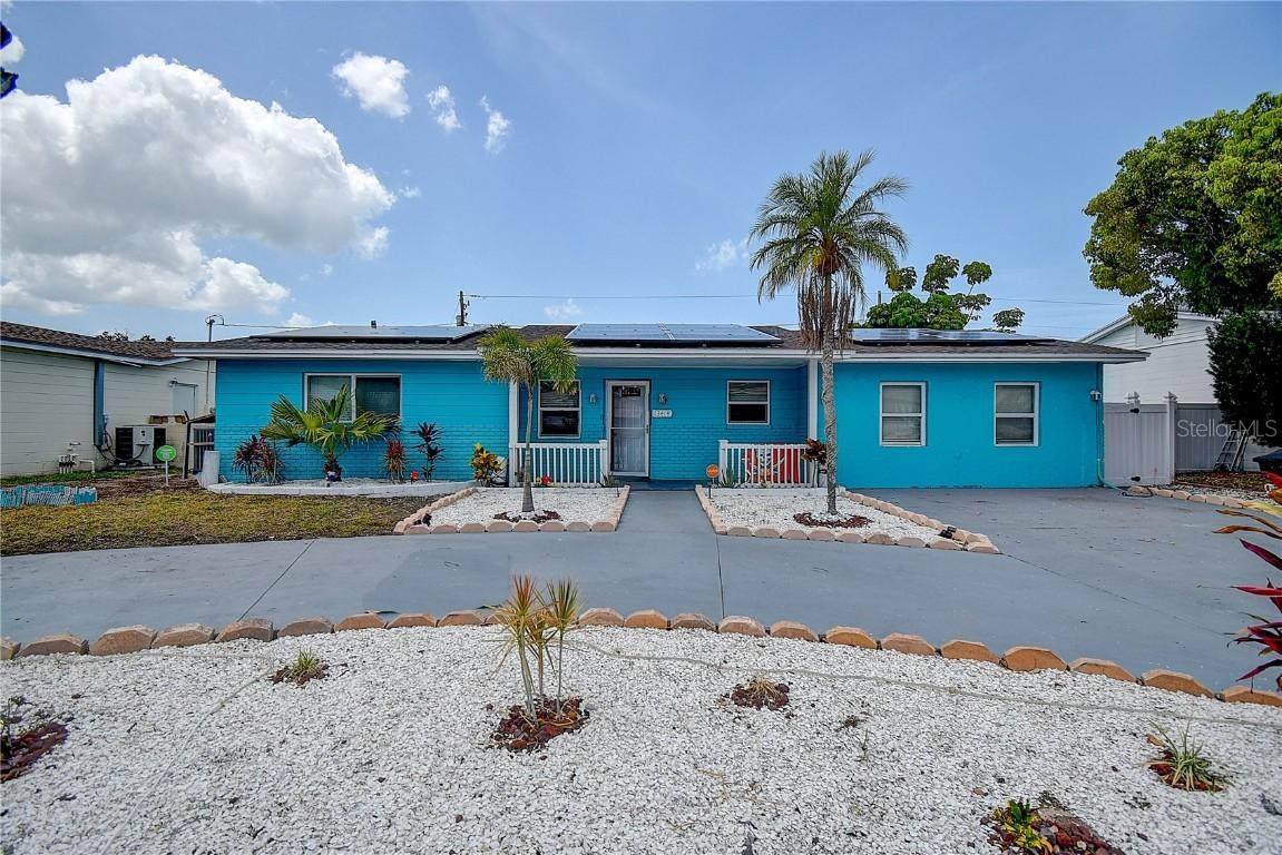 13414 Alpine Ave., Seminole, FL 33776