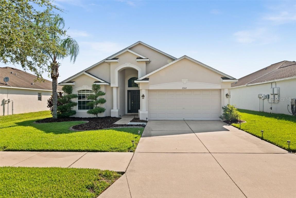2242 Colville Chase Dr., Ruskin, FL 33570