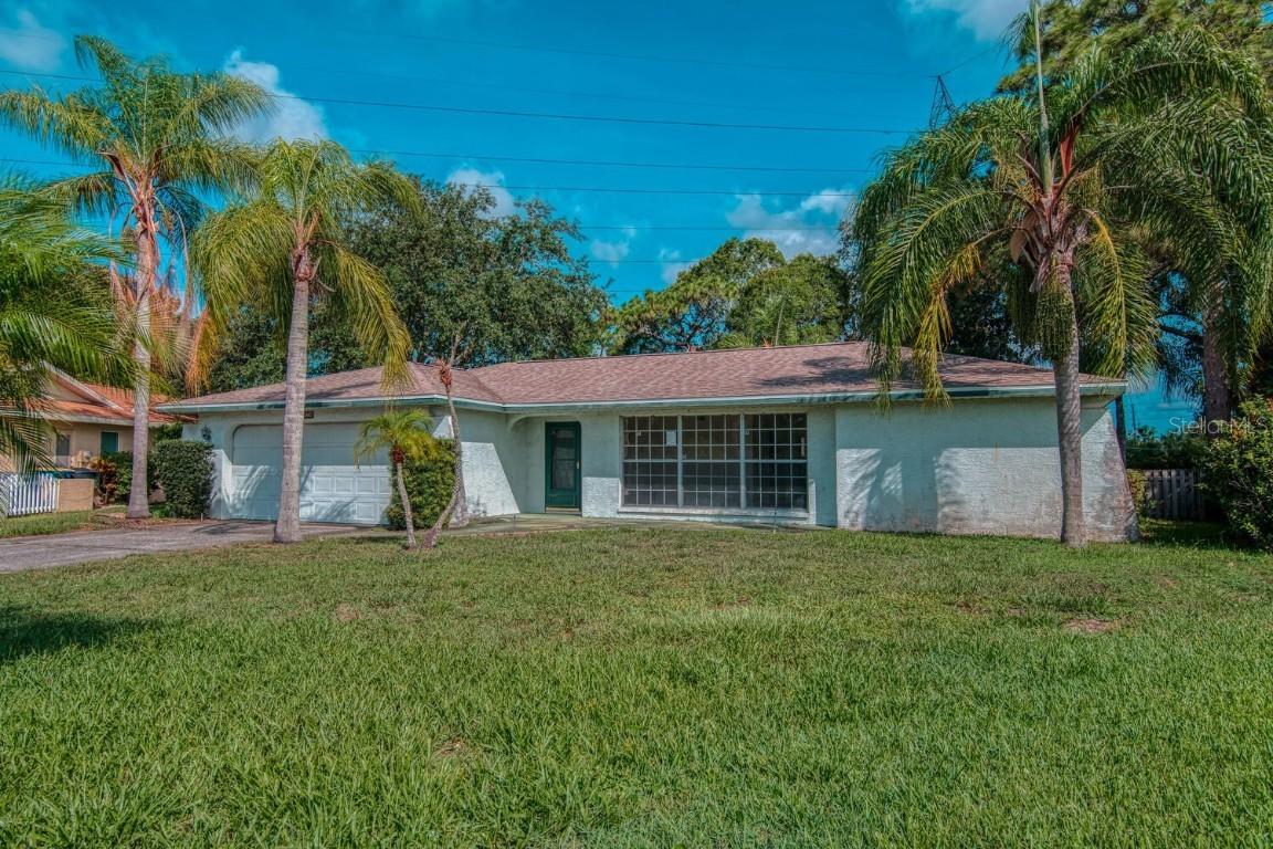 3260 Buckhorn Dr., Clearwater, FL 33761