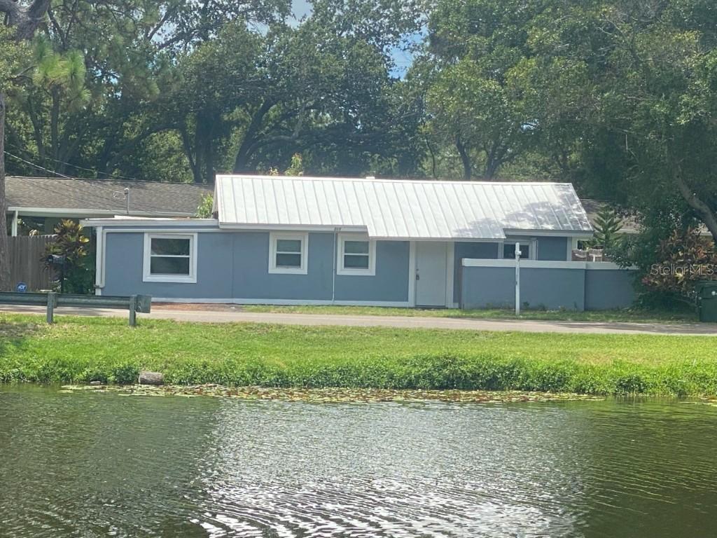 809 7th St., Largo, FL 33770