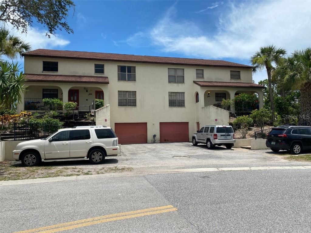 7517 34th Ave., Bradenton, FL 34209