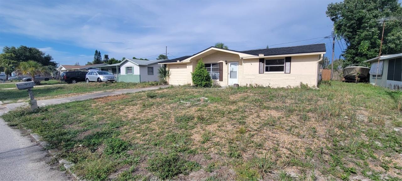 10824 Hillcrest Ave., Port Richey, FL 34668