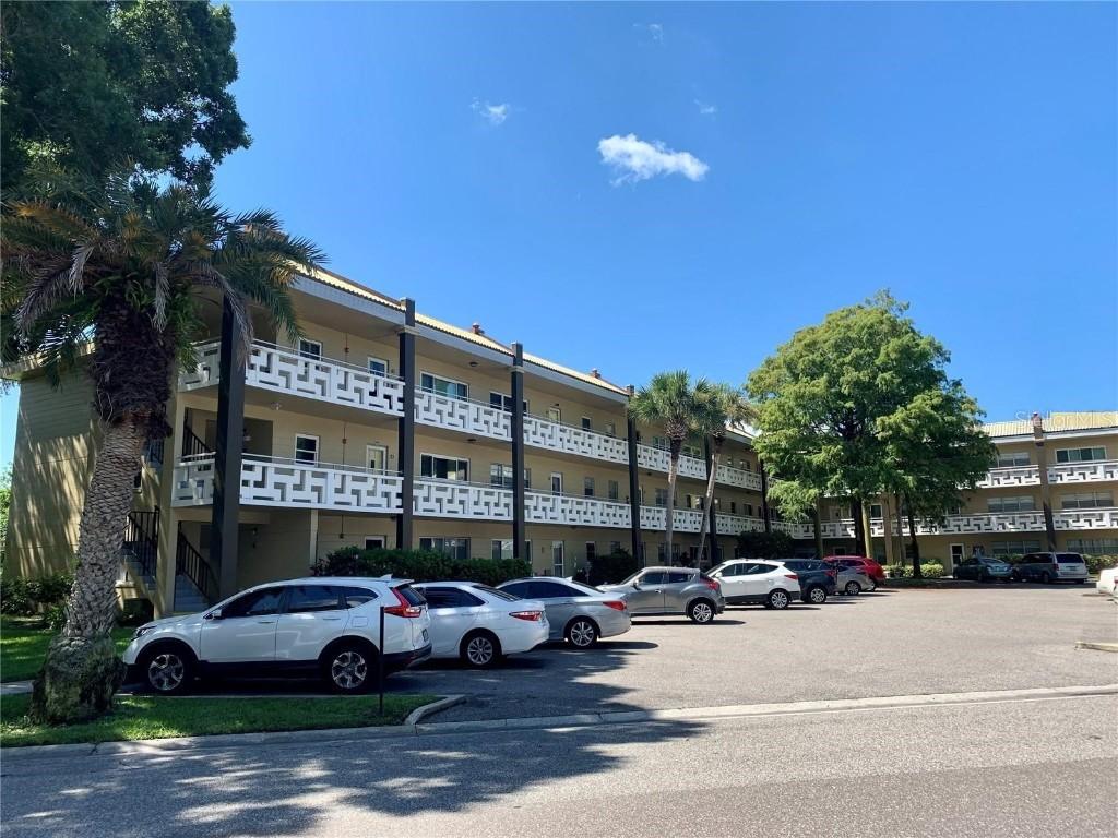 2417 Persian Dr. #5, Clearwater, FL 33763