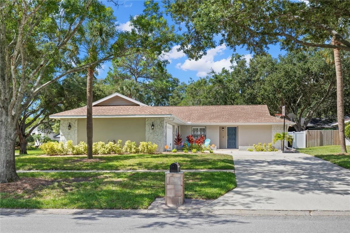 2921 Meadow Wood Dr., Clearwater, FL 33761