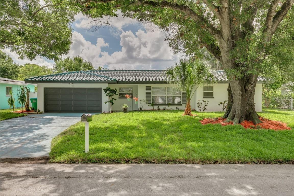 1461 Dexter Dr., Clearwater, FL 33756