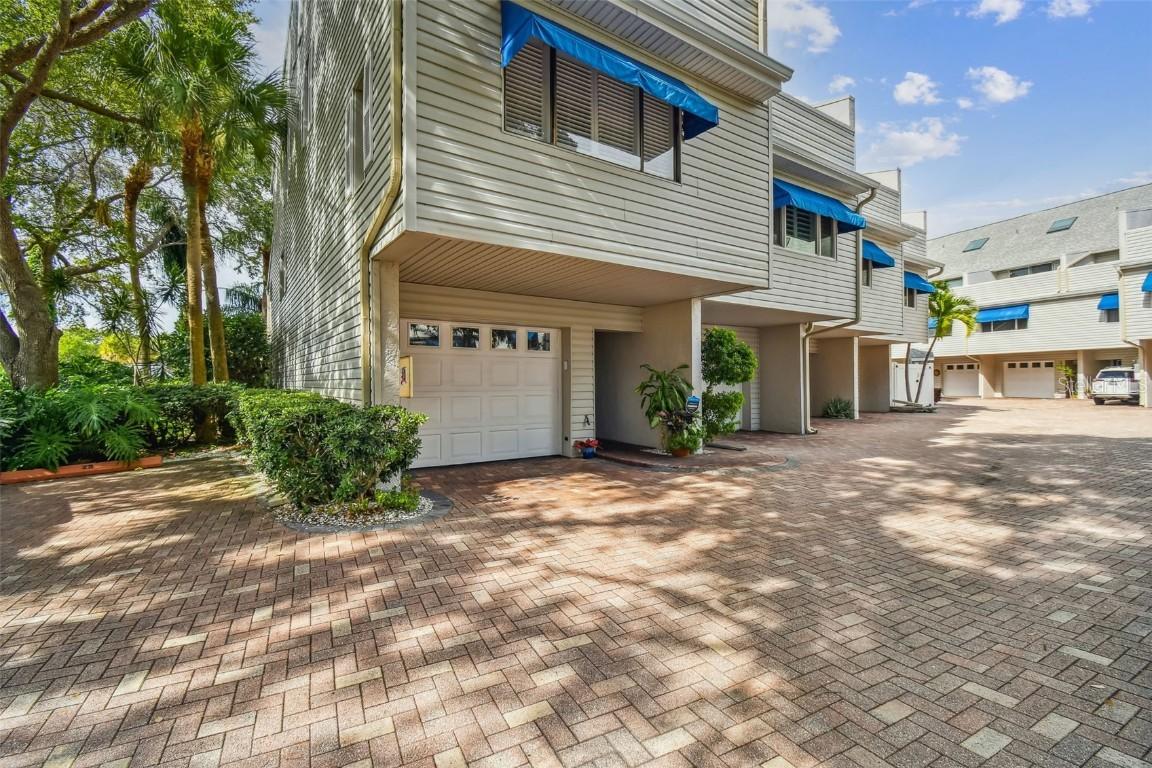 1355 Pinellas Bayway Way #23, Tierra Verde, FL 33715