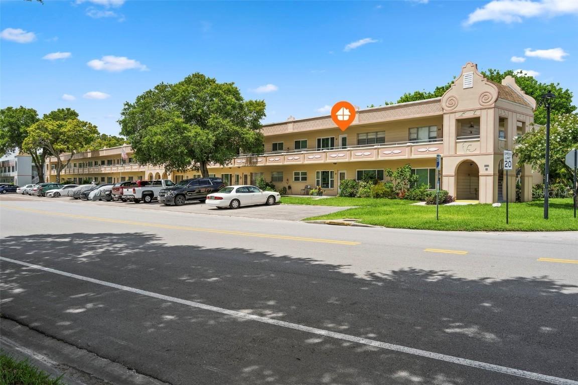 2200 World Parkway Blvd. #42, Clearwater, FL 33763