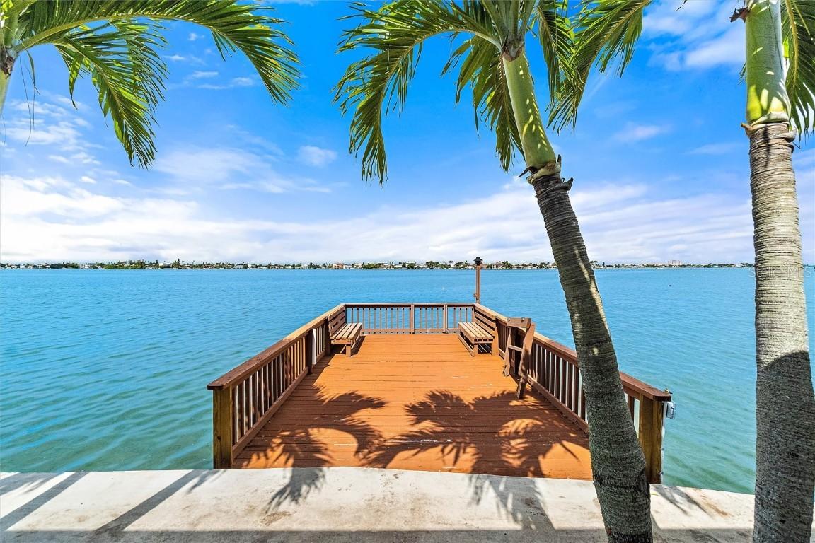 685 Boca Ciega Point Blvd., St Petersburg, FL 33708