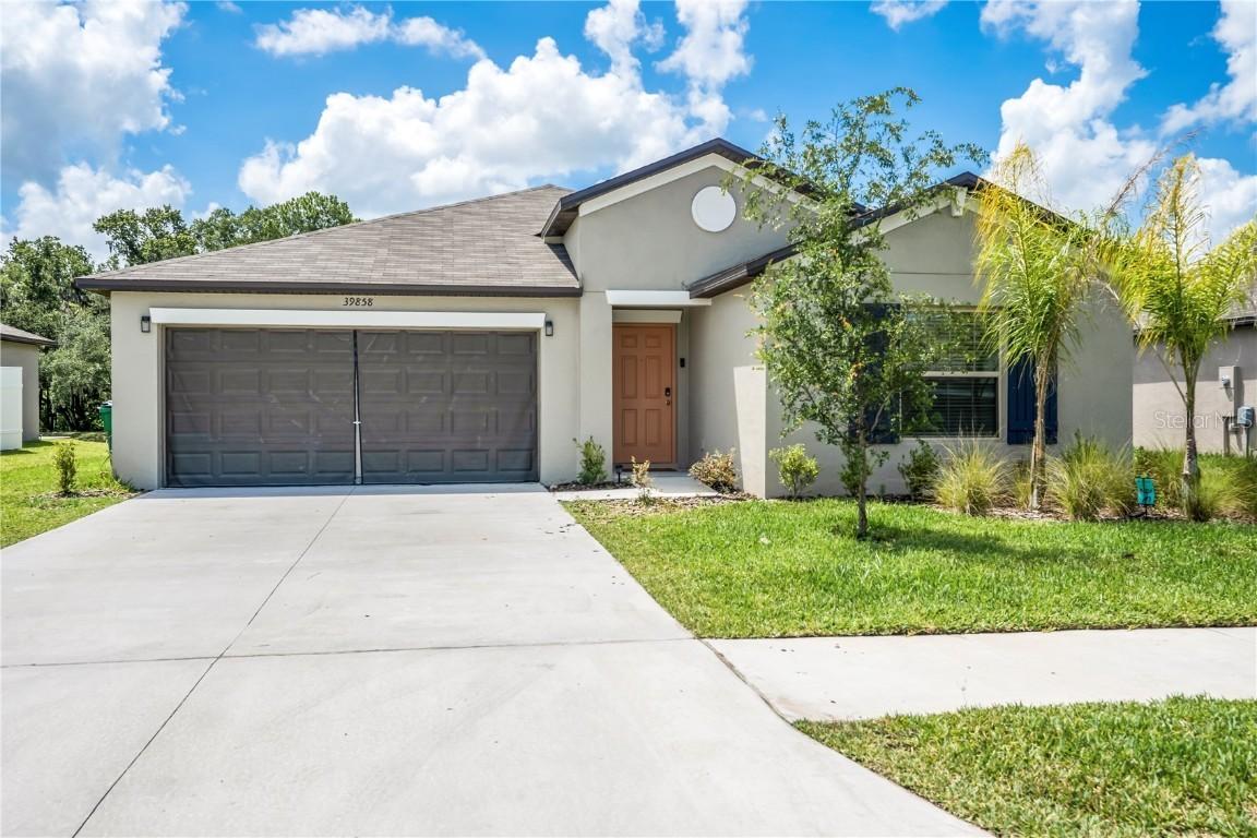 39858 Harmon Grove Ct., Zephyrhills, FL 33540