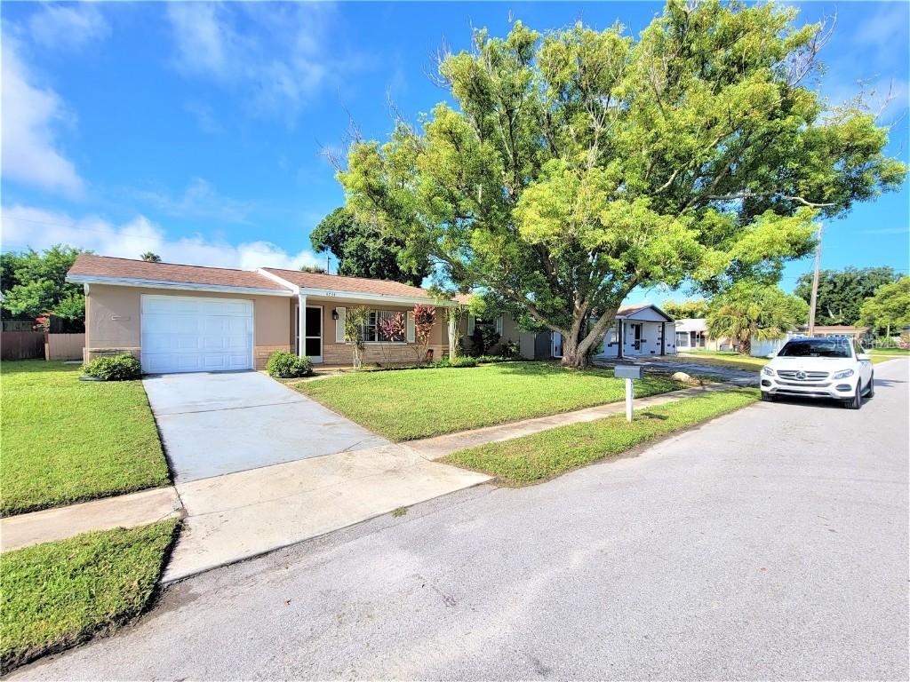 4734 Brenton Dr., Holiday, FL 34690