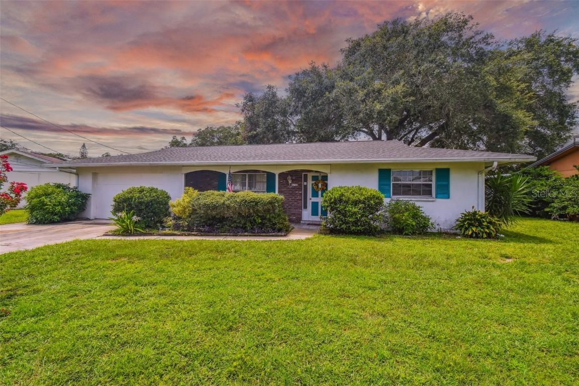 4236 Larkin St., Sarasota, FL 34232
