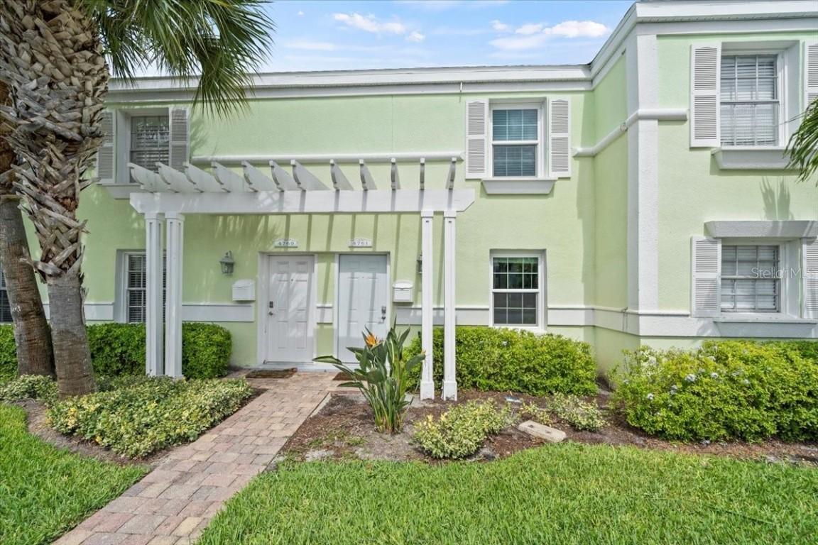 4761 Coquina Key Dr., St Petersburg, FL 33705