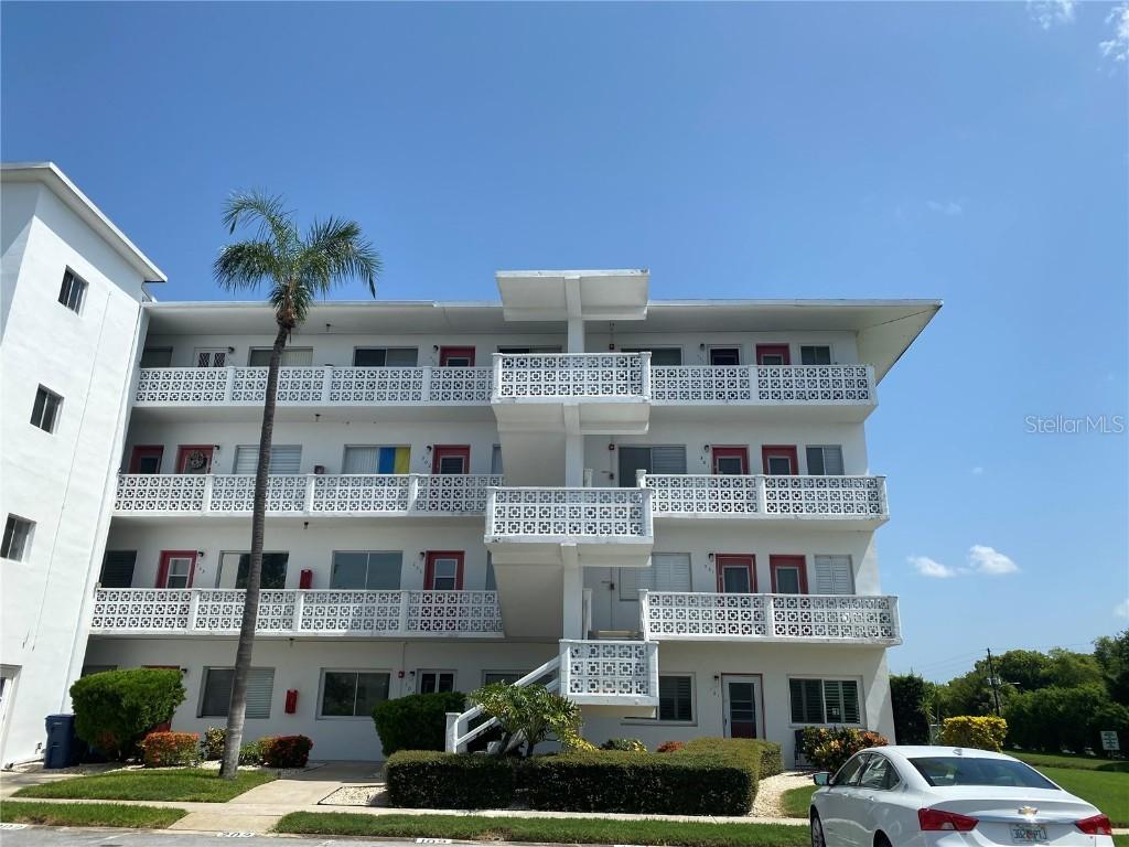 8055 112th St. #301, Seminole, FL 33772