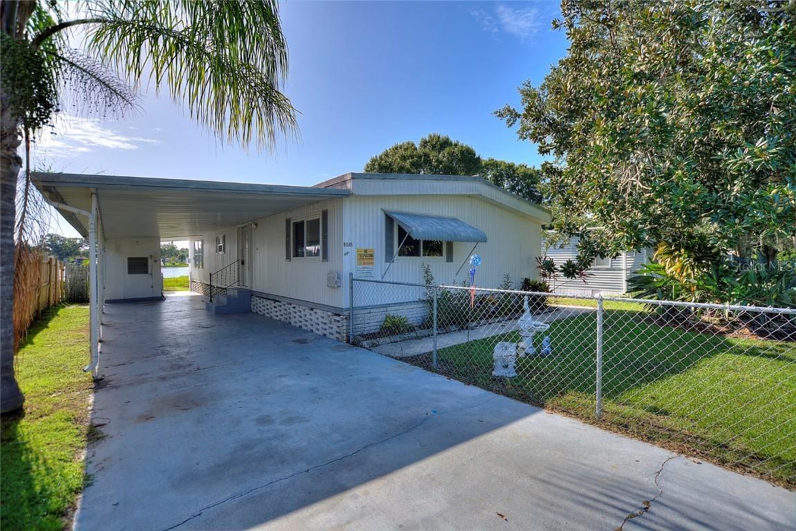 1146 Country Club Ln., Lakeland, FL 33801