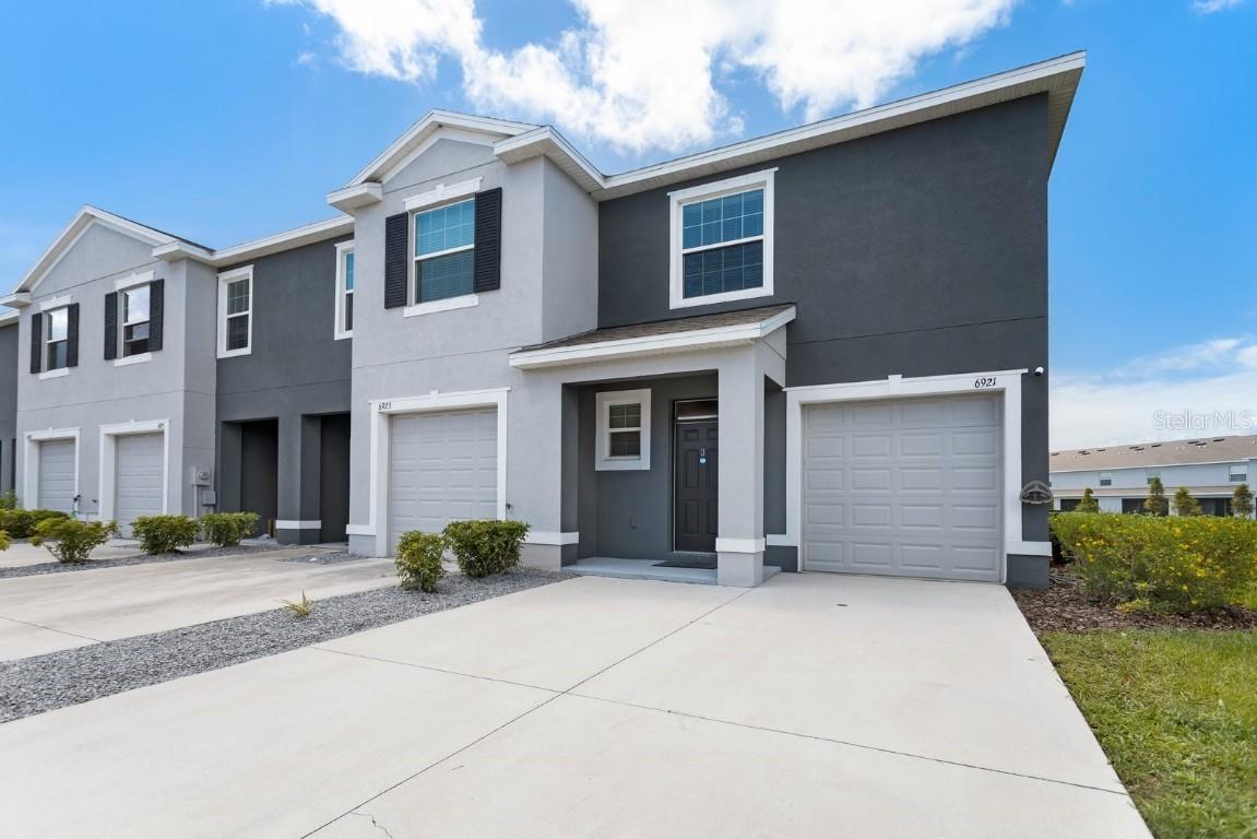 6921 Breezy Palm Dr., Riverview, FL 33578